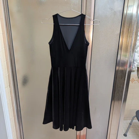 Blackmilk Velvet Black Marilyn Midi Dress - Picture 2 of 3